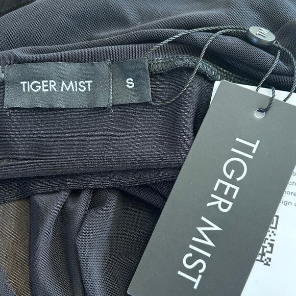 Tiger Mist MAKENA TWO-PIECE TOP size S NWT - Picture 12 of 13